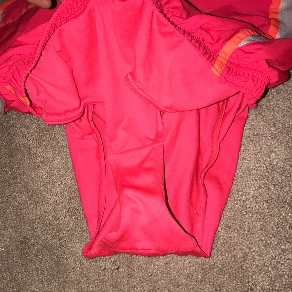 Running shorts - Picture 3 of 4